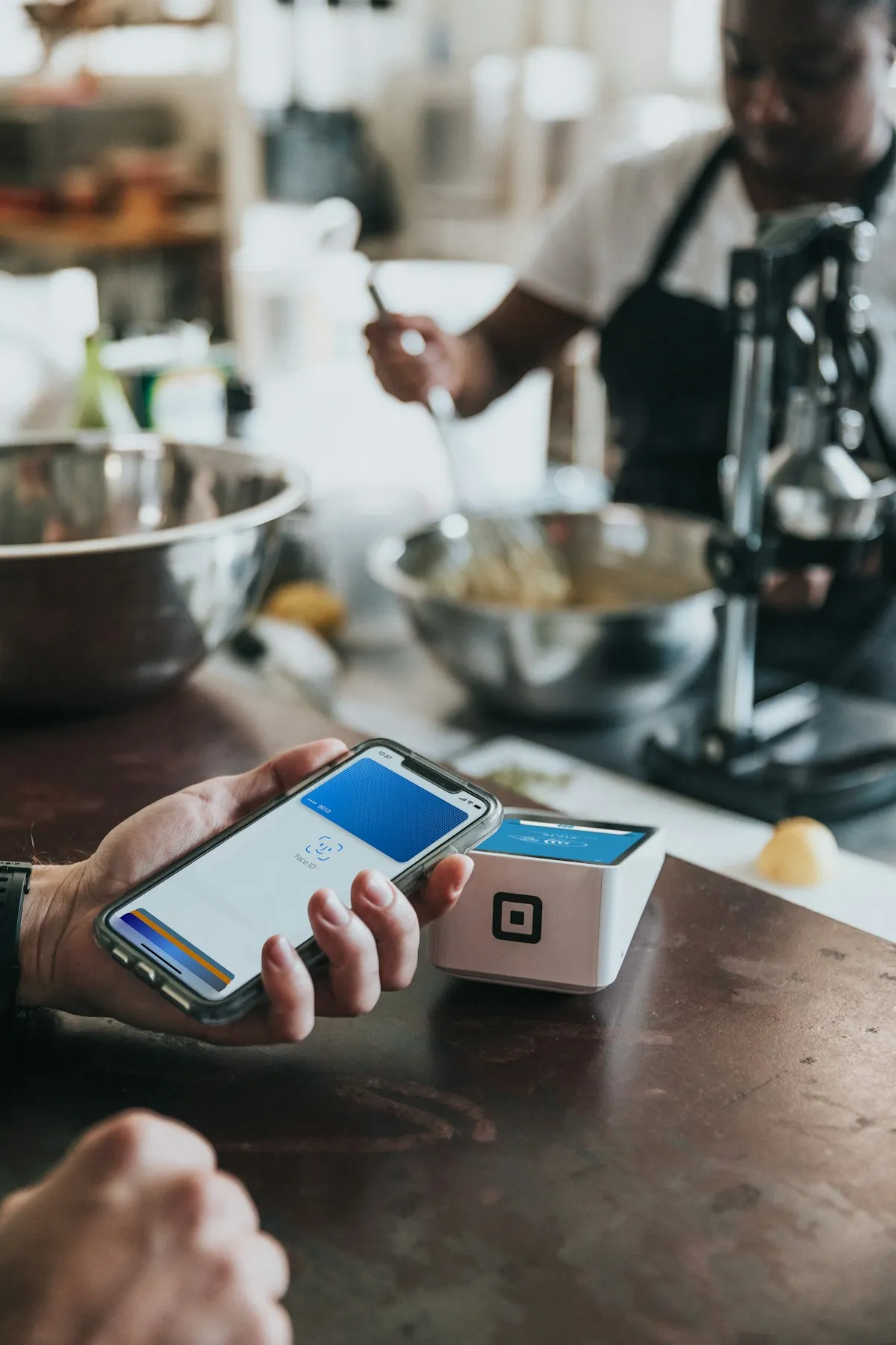 Contactless smartphone payment at a terminal