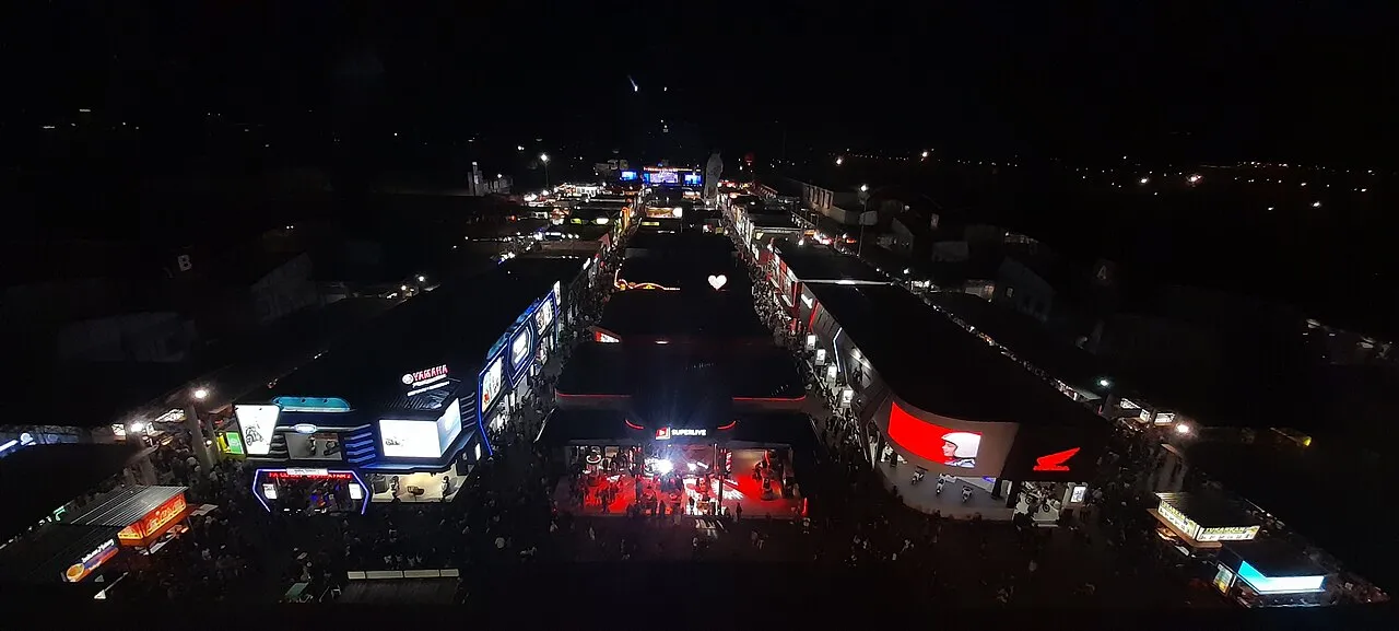 Crowds at the Jakarta Fair at JIExpo Kemayoran in 2023