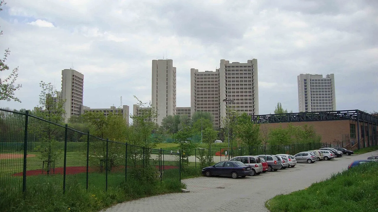 Fiera District towers next to the BolognaFiere exhibition centre