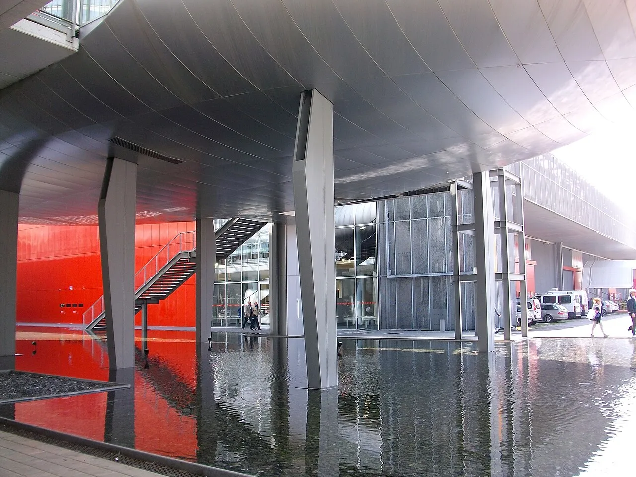Halls and walkway at Fiera Milano Rho