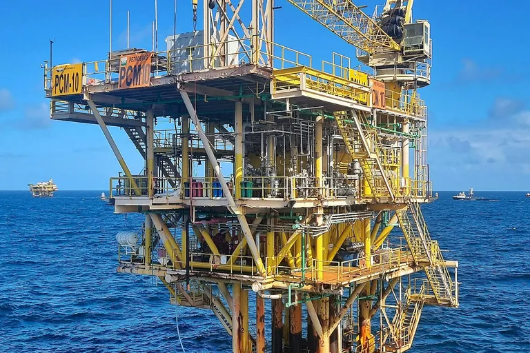 Offshore oil rig in the middle of the ocean